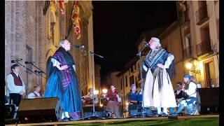 Ronda a San Lorenzo en el inicio de las fiestas de Huesca [upl. by Reviere]