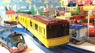 Tokyo Metro Ginza Line 01 Series at Tomica Town【Takara TOMY Plarail】01634 en [upl. by Rives]