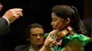 Sarah Chang Mendelssohn Violin Concerto Mvt1 Part1 [upl. by Yffub]