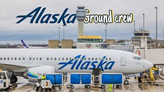 Ground crew preparing Alaska airlines 737 with relaxing music [upl. by Yecaj500]