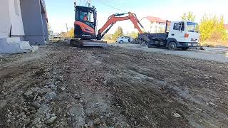 miniexcavator minibagger minidigger doosan dx27z workout work leveling [upl. by Eciened893]