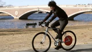 Copenaghen Wheel come trasformare una normale bicicletta in una ebike [upl. by Pollak]