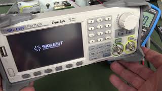 Siglent Signal Generator FAIL [upl. by Akemet587]