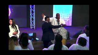 Bishop Marc L House Holy Ghost praise break pt2 👏🏾😮‍💨😭 [upl. by Eilitan]