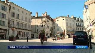 Ancienne place de la Mairie à Périgueux [upl. by Maclean511]