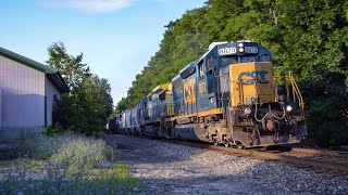 071224 L080 with an SD402 leader and 688 with a Phase III duo Railfanning in Exeter [upl. by Lednyk705]