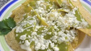 CHILAQUILES VERDES  Vicky Receta Facil [upl. by Ellednahs463]