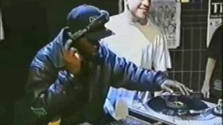 viva freestyle kool dj herc live [upl. by Eselehs]