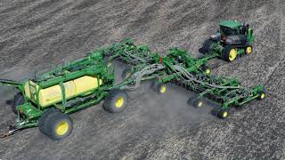 John Deere C650 Commodity Cart Spring Seeding 2021 01 [upl. by Arakihc]