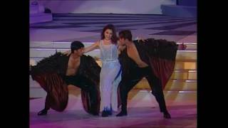 Zee Cine Awards 2001 Preity Zintas Performance [upl. by Lednek]