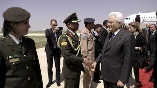 Mattarella  GiordaniaArrivo all’aeroporto militare King Hussein di Al Mafraq [upl. by Corliss]