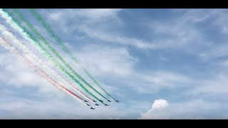 Frecce Tricolori  Lago di Garda Gardasee Italia [upl. by Holman]