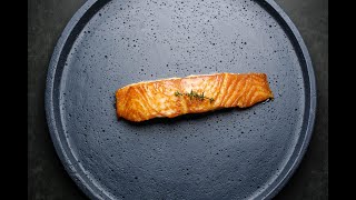 Lachs braten  How to Fry Salmon [upl. by Zrike655]