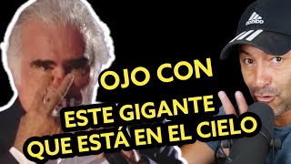 🥇 VICENTE FERNÁNDEZ  ESTOS CELOS  Analizando Su canto En Vivo [upl. by Inirt]