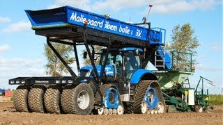 New Holland T7270 planting Tulip Bulbs  Tulpenbollen planten  Maliepaard Bloembollen [upl. by Britta]