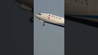 Delta A330900 at JFK🇺🇸 planespotting airbus aviation [upl. by Aimee]