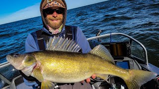 Green Bay Walleye Fishing In Oconto  Early March  Water Temps 3740° Degrees [upl. by Adnav316]