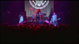 The Ramones  Its Alive 1977  I dont wanna walk around with you [upl. by Oicnecserc]