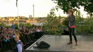 Magnus Uggla  Varning på stan Allsång på skansen 2012 [upl. by Llerut]