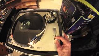 RANDOM DJ VINYL MIXING LESSON DEMONSTRATION TUTORIAL BY ELLASKINS [upl. by Orsola]