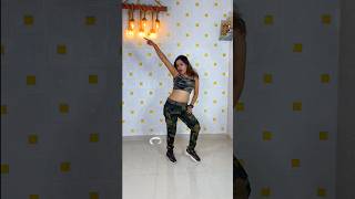 Latka Song  Dance  Zara Yesmin SiddharthNigamofficial short bollywoodsongs latka ytshorts [upl. by Yentuoc180]