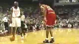 MICHAEL JORDAN vs SCOTTIE PIPPEN [upl. by Bowerman795]