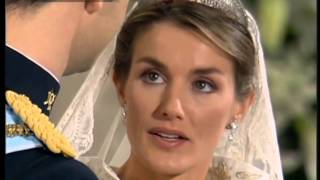 El momento más importante de la boda de Felipe y Letizia [upl. by Elbys]