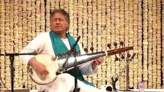 Sarod Virtuoso Amjad Ali Khan Singing Sarod  Raga Charukeshi  New Delhi  27th March 2014 [upl. by Amsirak]