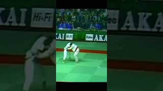 Kashiwazaki was a real magician of Judojudoka 柔道 judo дзюдо bjj bestjudo shorts martialarts [upl. by Robet]