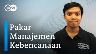 Kuliah Manajemen Kebencanaan di United Nations University  DWKampus [upl. by Suaeddaht]