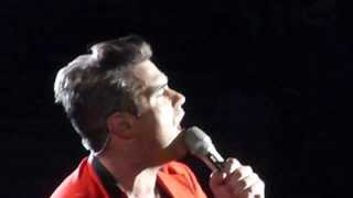 Robbie Williams  Shes The One  live Munich München Olympiastadion 20130807 [upl. by Isidro]