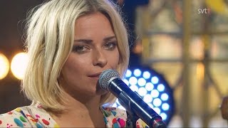 Petra Marklund  Händerna Mot Himlen Live quotMoraeus Med Meraquot [upl. by Lyndy]