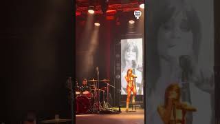 La dedica speciale di ANGELINA MANGO a suo FRATELLO FILIPPO trending concert viralvideo perte [upl. by Skelton]