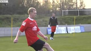 Man United legends Giggs Butt Scholes amp the Nevilles go up against Salford City in training [upl. by Yardley758]