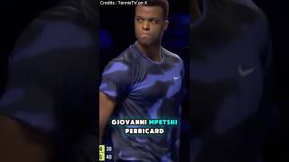 Giovanni Mpetshi Perricard le jeune colosse français se qualifie pour sa première finale d’ATP 500 [upl. by Comras765]