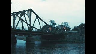 1970er  Glienicker Brücke  Havel  Grenze  WestBerlin  DDR  1970s  Berlin  8mm  Germany [upl. by Anadal]