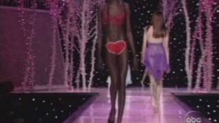 Victorias Secret Fashion Show 2001 45 [upl. by Prisca766]