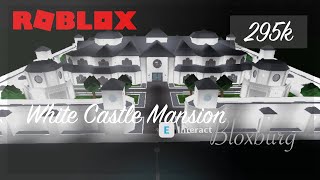 THE GREAT WHITE CASTLE TOUR ON BLOXBURG Roblox [upl. by Zarah]