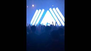 Mitis Intro I Wanna Know  Hollywood Palladium [upl. by Lias]