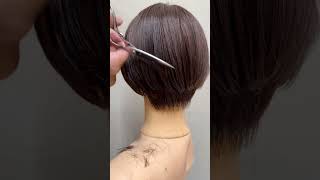 動きのあるショートカットShortcut hairstyles shorthairstyles hair [upl. by Lounge]