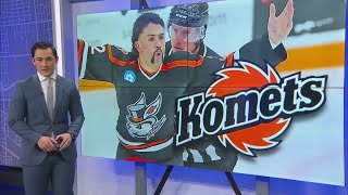 Komets sign Daniel quotDiamond Handsquot Amesbury from FPHLs Danbury [upl. by Chatav]