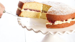 Victoria Sponge Cake with Buttercream [upl. by Mattson]