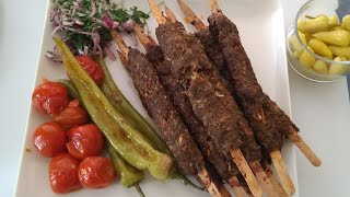 EVDE ADANA KEBAP YAPILIŞI  ADANA KEBAP TARİFİ Leziz Yemek Tarifleri [upl. by Itak425]