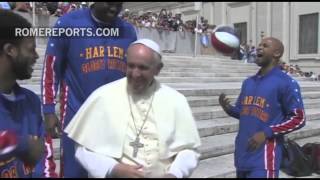 Papa Francisco con los trotamundos de Harlem [upl. by Chambers]