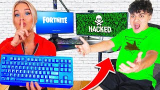 Wireless Keyboard Prank HACK on FaZe Jarvis STREAM Fortnite [upl. by Kenney]