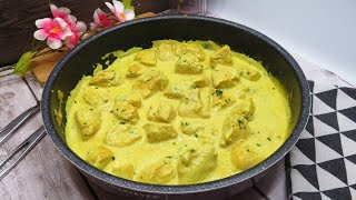 Curry de poulet au lait de coco [upl. by Llahsram]