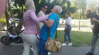 SKANDALOZNO PONAŠANJE Incident ispred suda Jelena Karleuša gurnula fotografa [upl. by Sudderth]