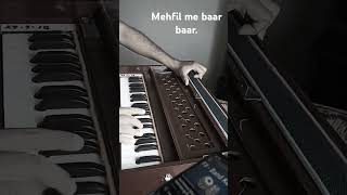 Mehfil me baar baar harmonium viralshorts mehfil ghazal [upl. by Ludmilla]