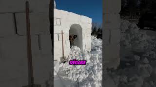 Il crée un igloo dans une place froide [upl. by Fanchon]