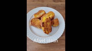 Bayat ekmekleri atmıyoruz Yumurtalı ekmek kızartması pratikyemektarifleri [upl. by Assecnirp]